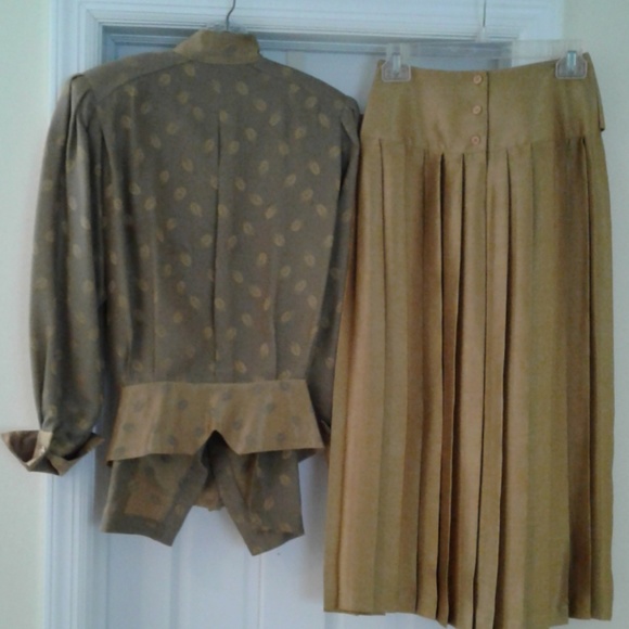 SILKY 2pc SKIRT SET - Picture 3 of 4